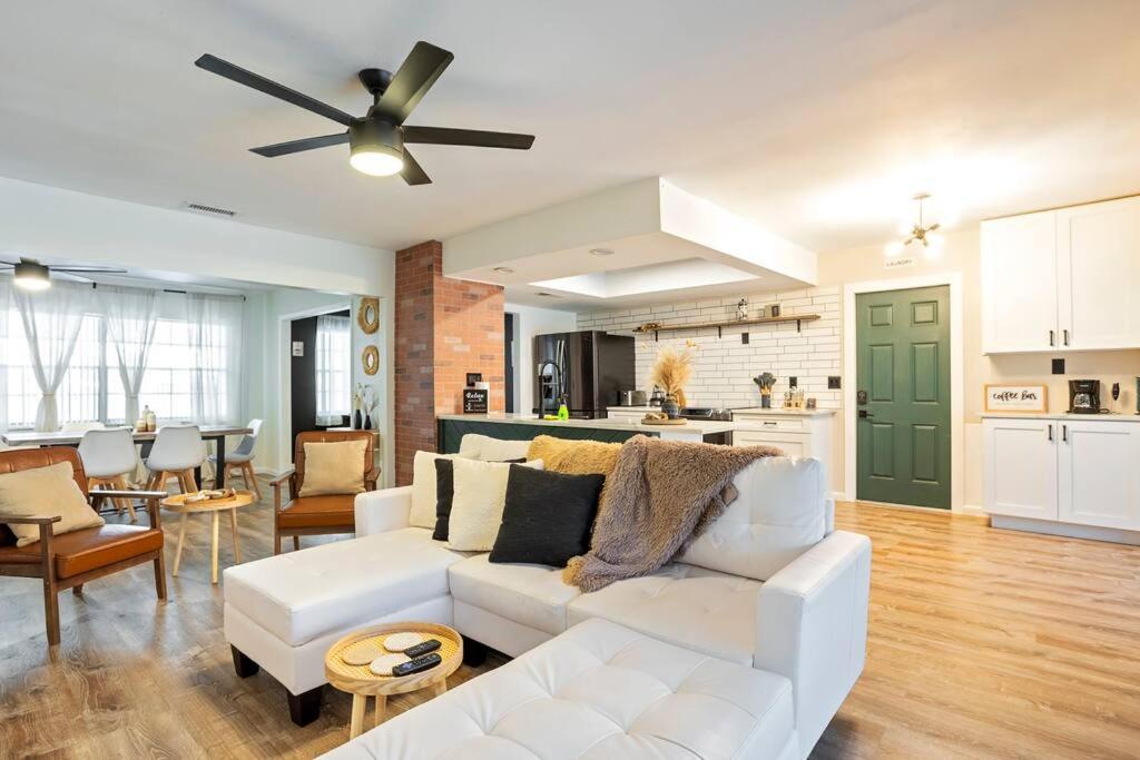 Cozy Lakefront Home W/ Pool -7 Mins From Legoland Уинтър Хевън Екстериор снимка