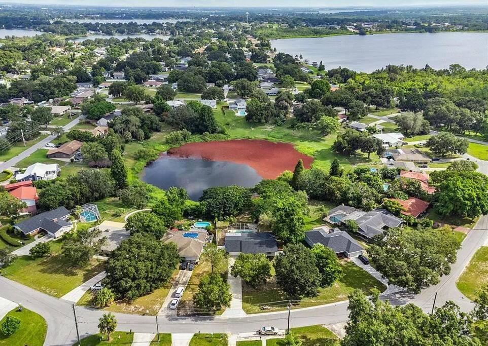 Cozy Lakefront Home W/ Pool -7 Mins From Legoland Уинтър Хевън Екстериор снимка
